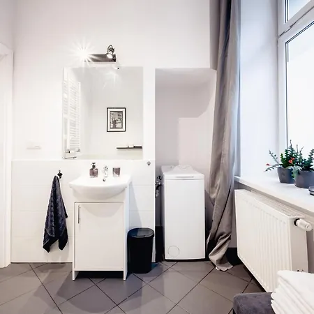 Pamiątkowa 11, 2 Rooms, Self Check In 24h