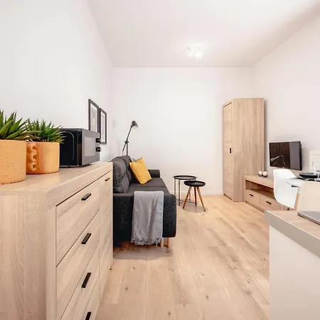 Pamiątkowa 11, 2 Rooms, Self Check In 24h Poznań