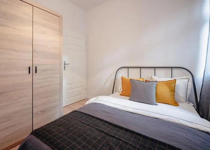 Pamiatkowa 11, 2 Rooms, Self Check In 24h * Познань